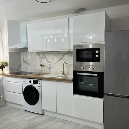 Beau Duplex Au Centre Ville. Mantes-la-Jolie Bagian luar foto